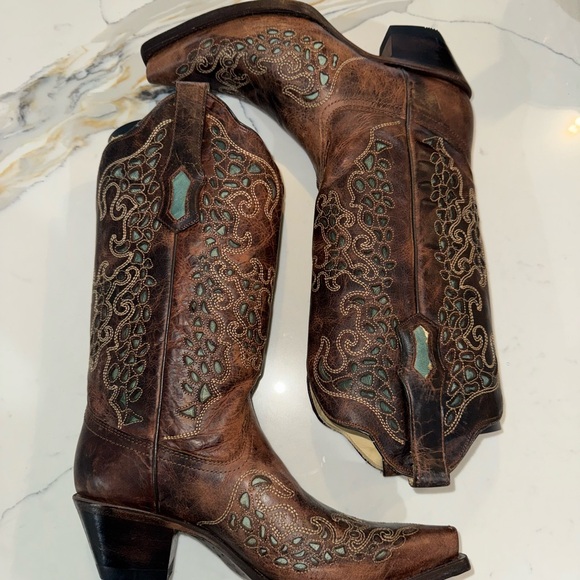 Elegant Brown Embroidered Heeled Boots